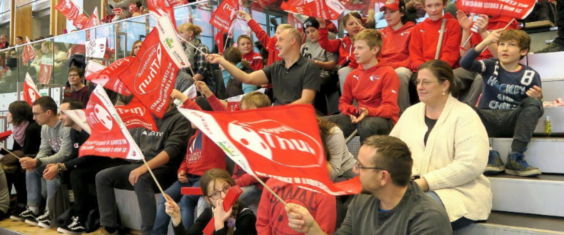 Unterst&uuml;tze die NLB in Chur! Jetzt Platz im Fancar sichern